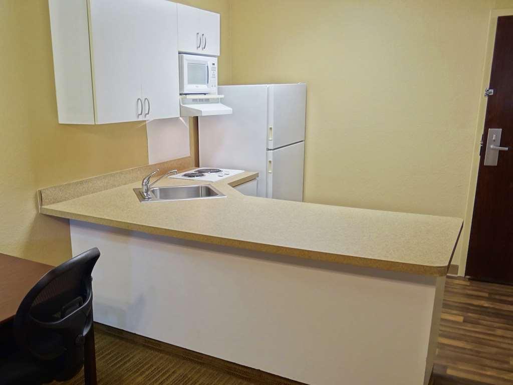 Extended Stay America Select Suites - Detroit - Roseville Bilik gambar