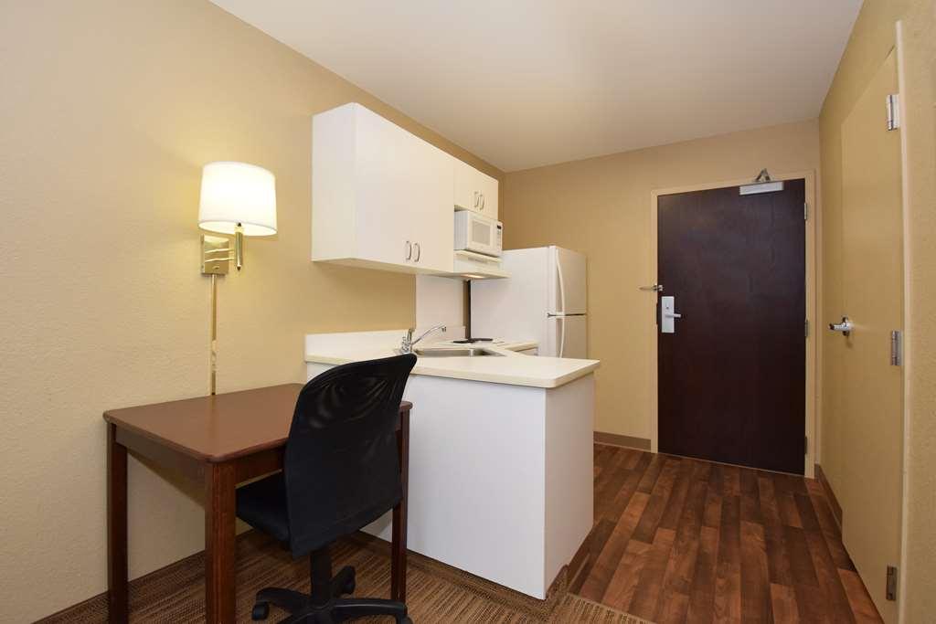 Extended Stay America Select Suites - Detroit - Roseville Bilik gambar